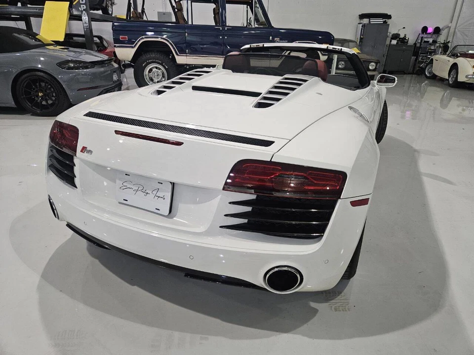 2015 Audi 42 R8 - Image 29 of 31