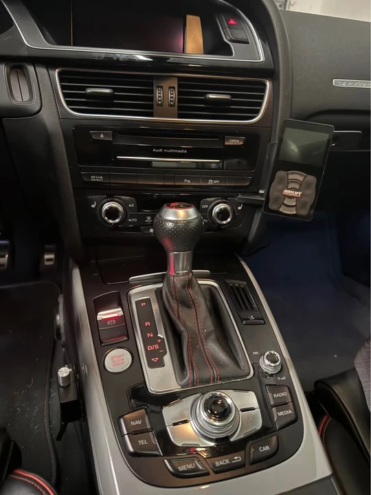 2015 Audi B8 RS5 - Image 8 of 9