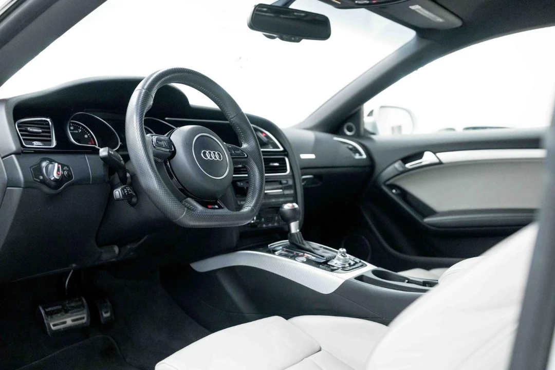 2015 Audi B8 RS5 - Image 2 of 31