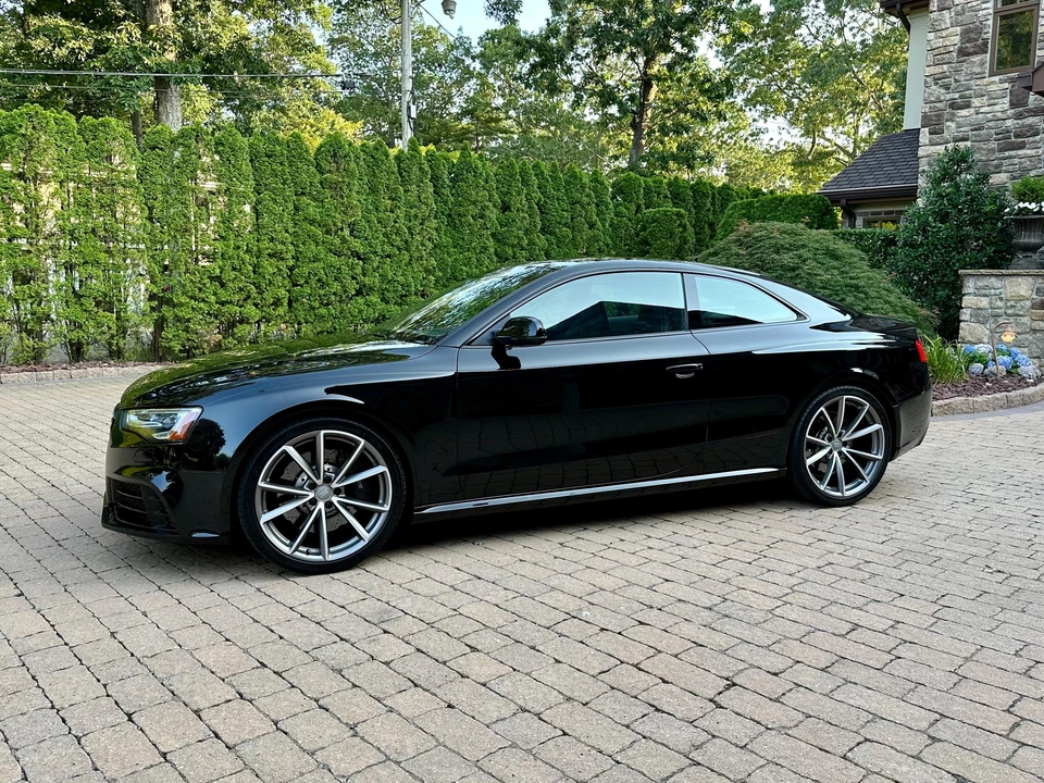 2015 Audi B8 RS5 - Image 11 of 31