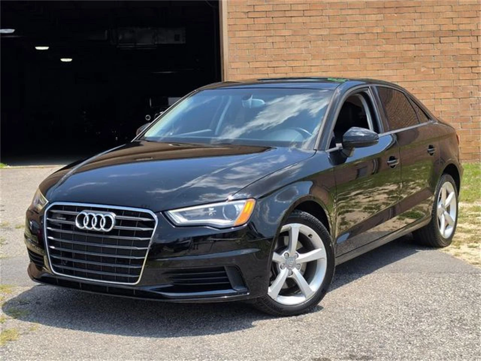 2015 Audi 8V S3 - Image 13 of 31