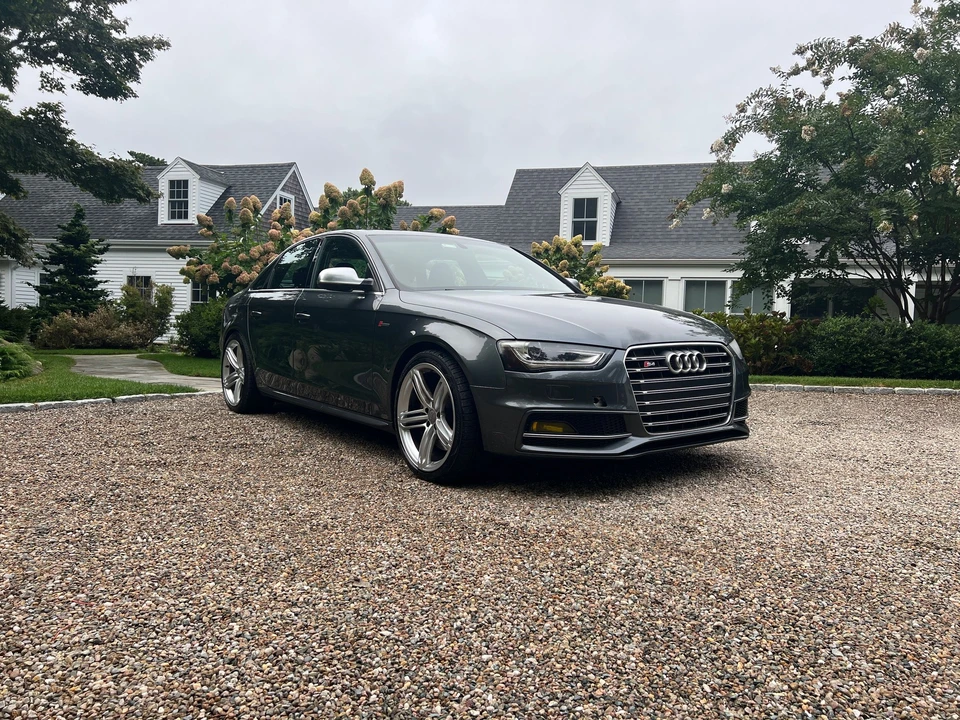 2015 Audi B8 S4 - Image 4 of 31