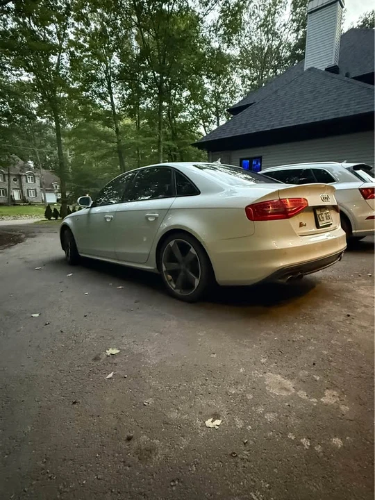 2015 Audi B8 S4 - Image 4 of 10