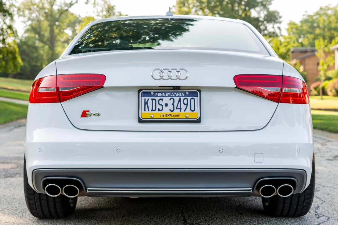 2015 Audi B8 S4 - Image 5 of 31