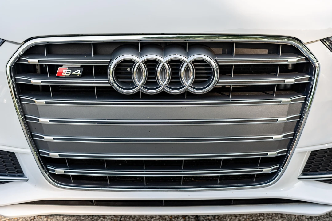 2015 Audi B8 S4 - Image 10 of 31