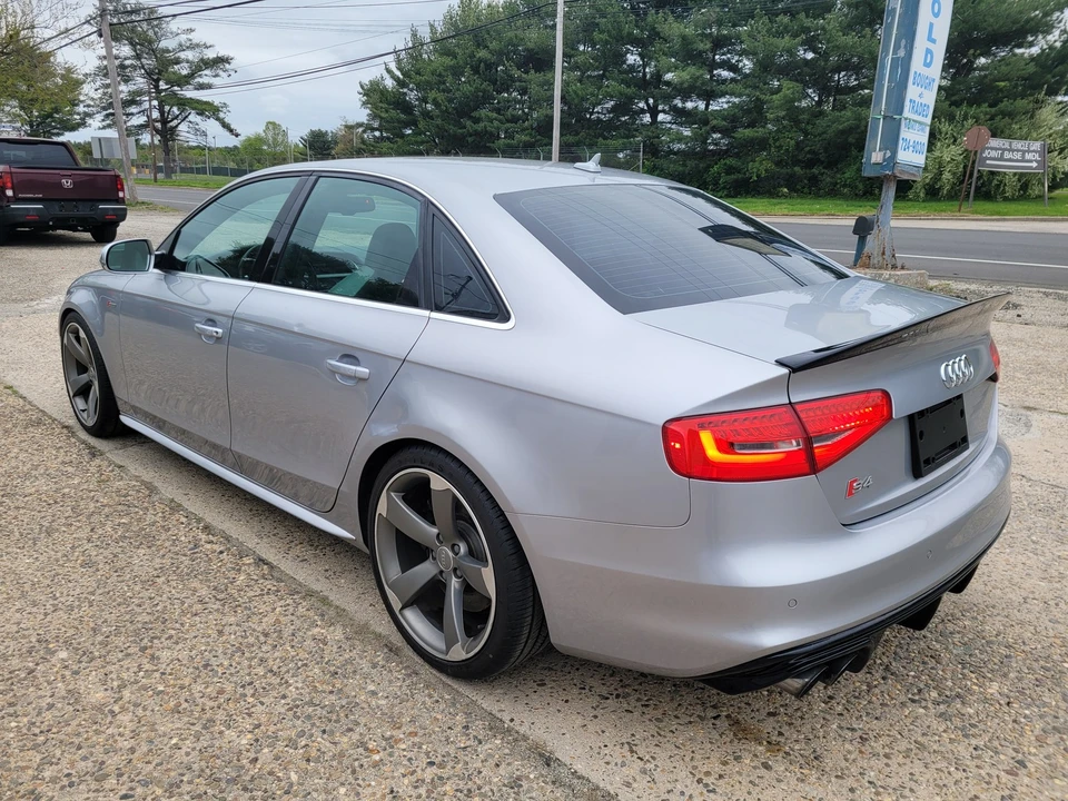 2015 Audi B8 S4 - Image 4 of 31
