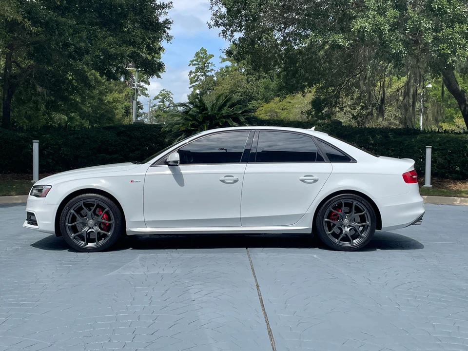 2015 Audi B8 S4 - Image 8 of 31