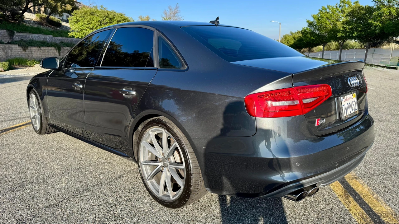 2015 Audi B8 S4 - Image 10 of 31