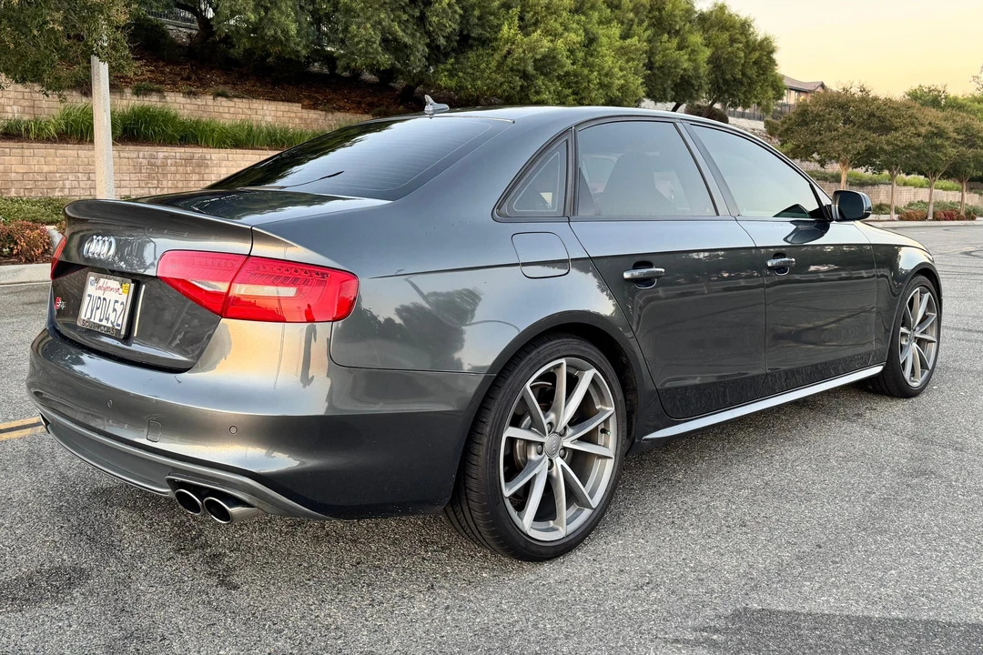 2015 Audi B8 S4 - Image 4 of 31