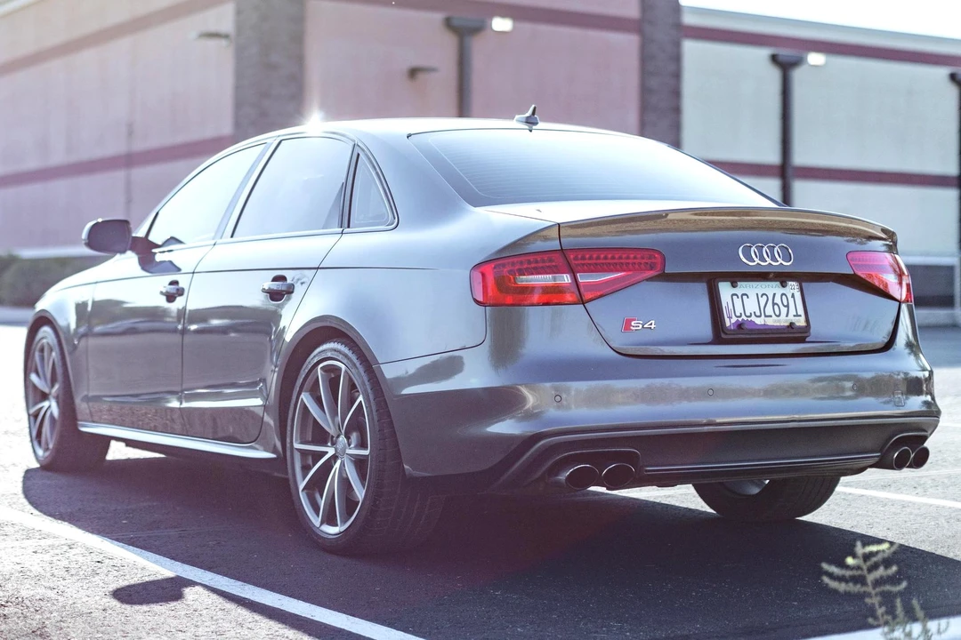 2015 Audi B8 S4 - Image 4 of 31
