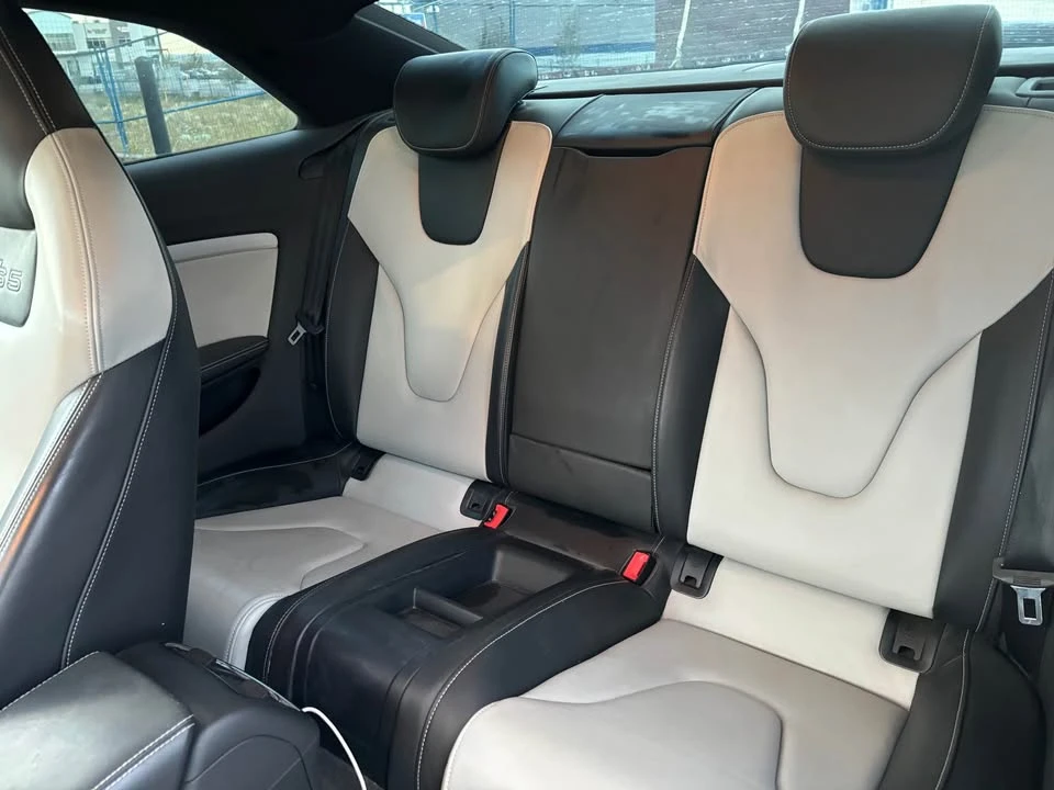 2015 Audi B8 S5 - Image 8 of 11