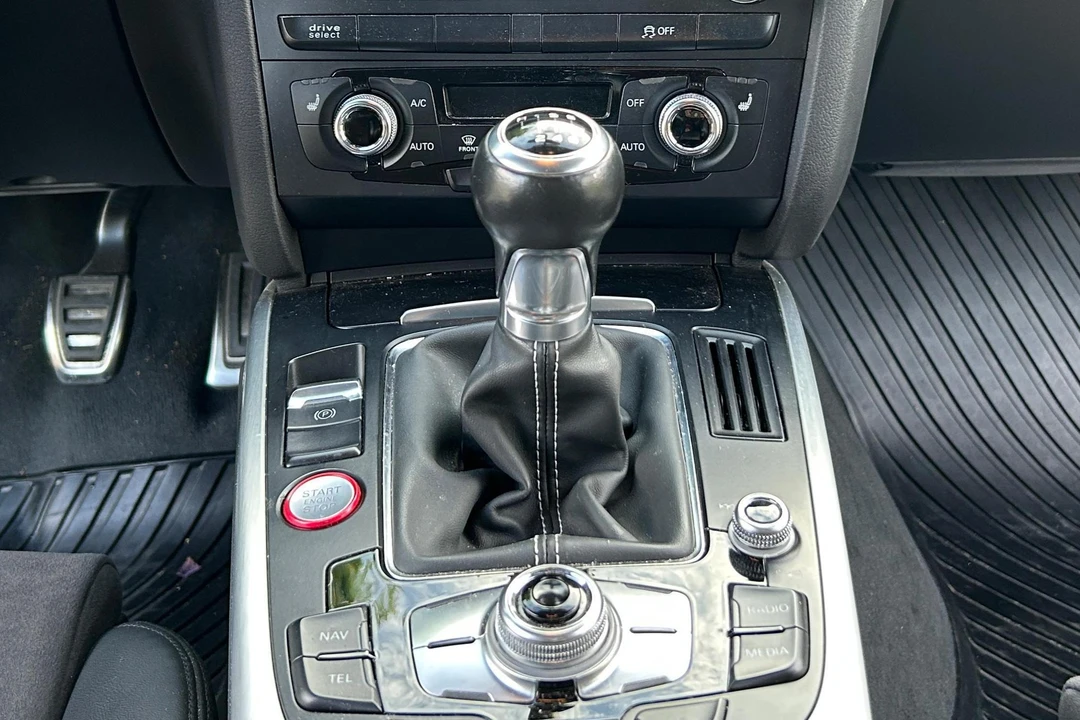 2015 Audi B8 S5 - Image 15 of 30