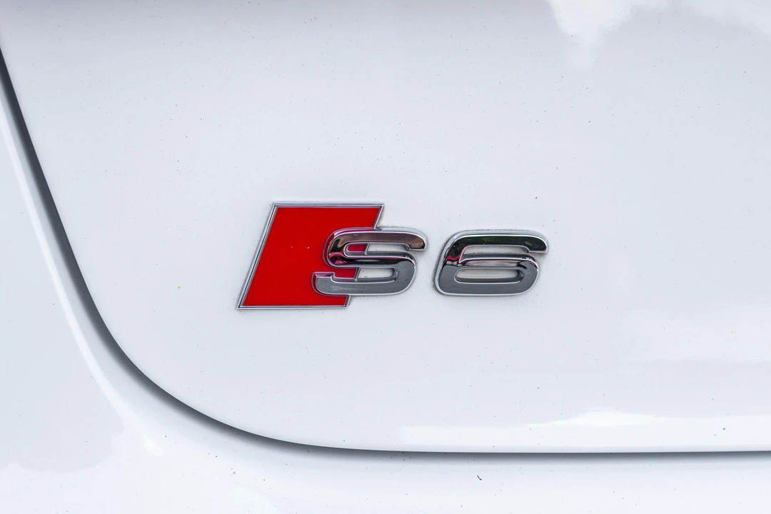 2015 Audi C7 S6 - Image 14 of 31