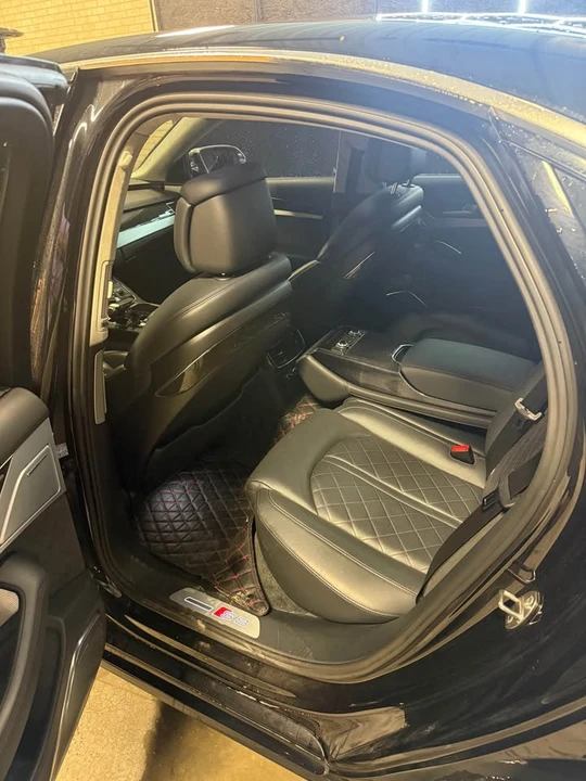 2015 Audi D4 S8 - Image 10 of 16