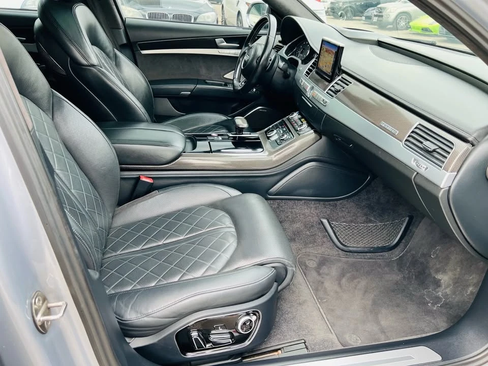 2015 Audi D4 S8 - Image 18 of 20