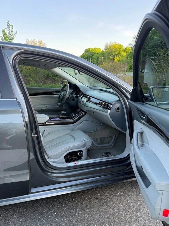 2015 Audi D4 S8 - Image 15 of 20