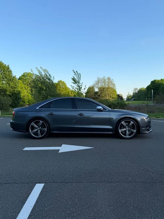 2015 Audi D4 S8 - Image 6 of 20
