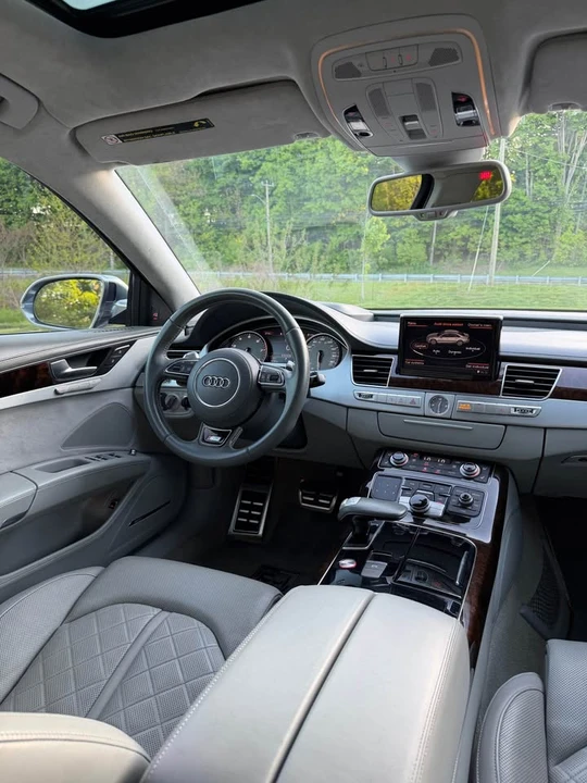 2015 Audi D4 S8 - Image 11 of 20