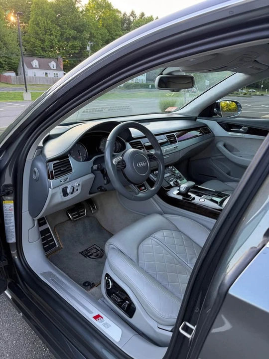 2015 Audi D4 S8 - Image 14 of 20