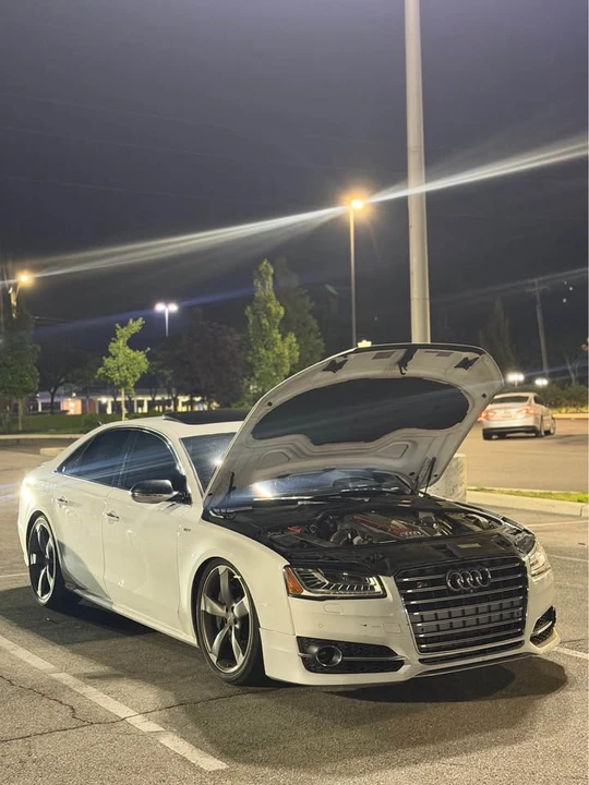 2015 Audi D4 S8 - Image 3 of 12