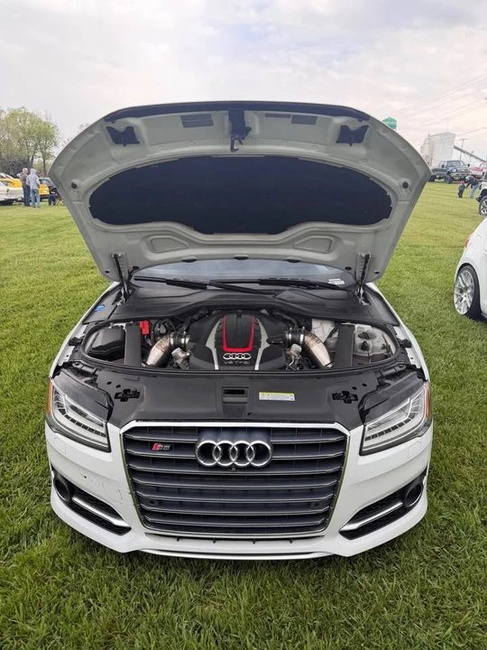 2015 Audi D4 S8 - Image 9 of 12