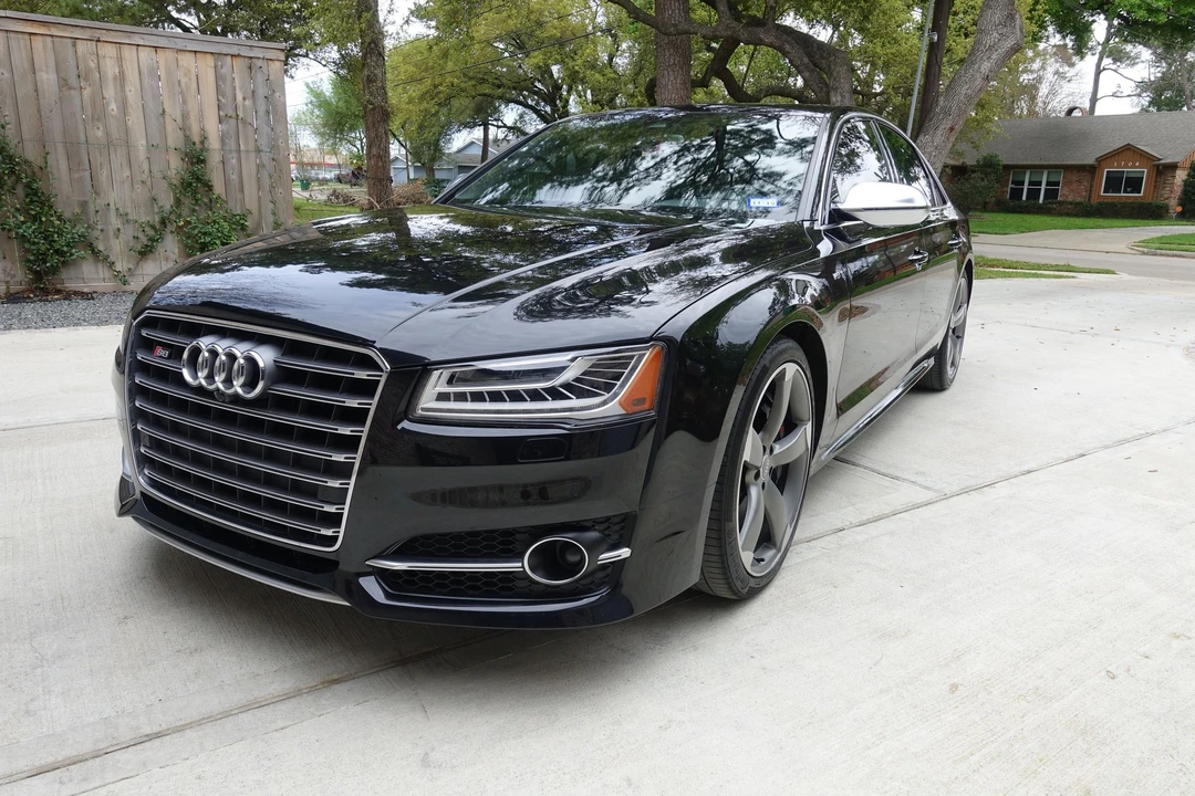 2015 Audi D4 S8 - Image 2 of 14