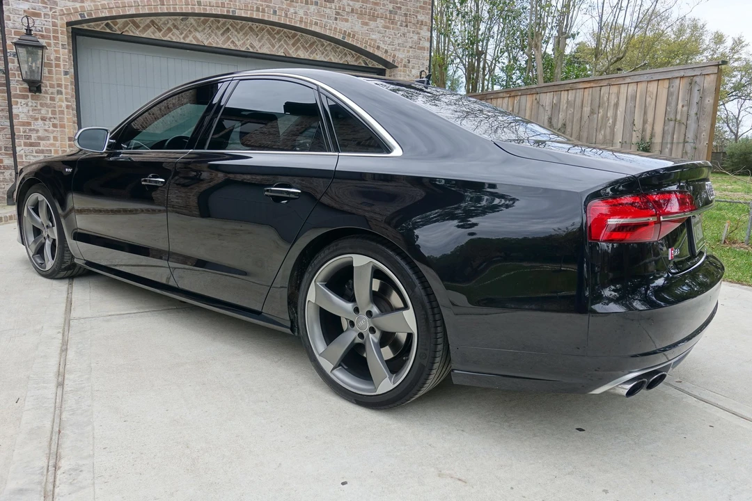 2015 Audi D4 S8 - Image 7 of 14