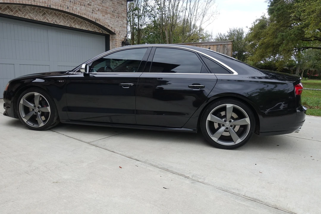 2015 Audi D4 S8 - Image 10 of 14