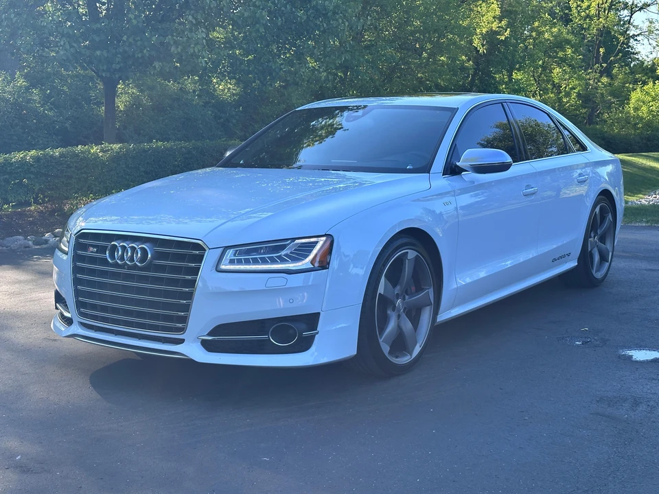 2015 Audi D4 S8 - Image 6 of 31