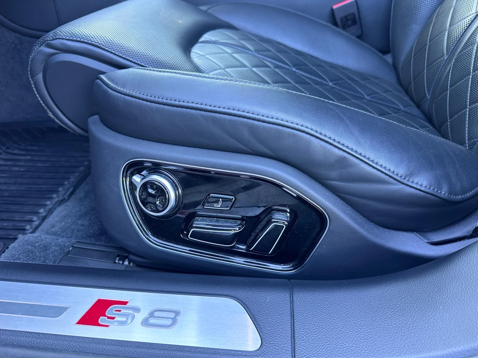 2015 Audi D4 S8 - Image 31 of 31