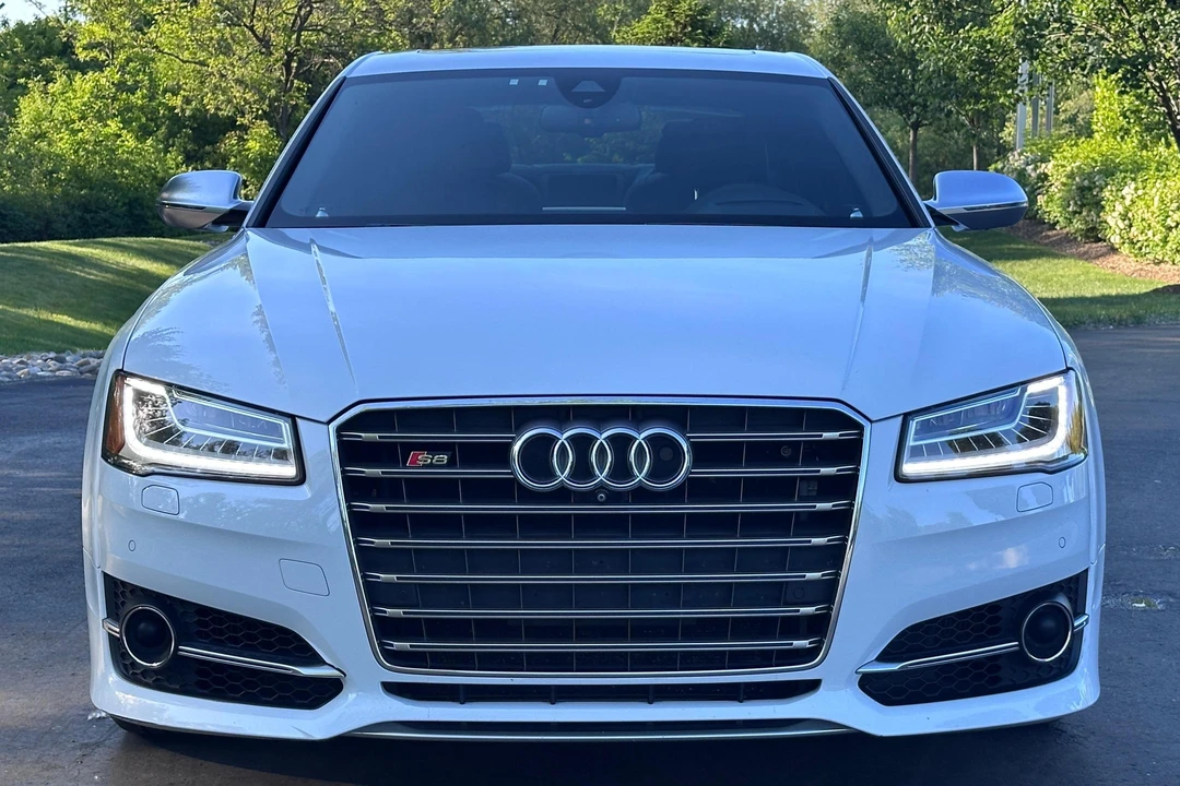 2015 Audi D4 S8 - Image 2 of 31