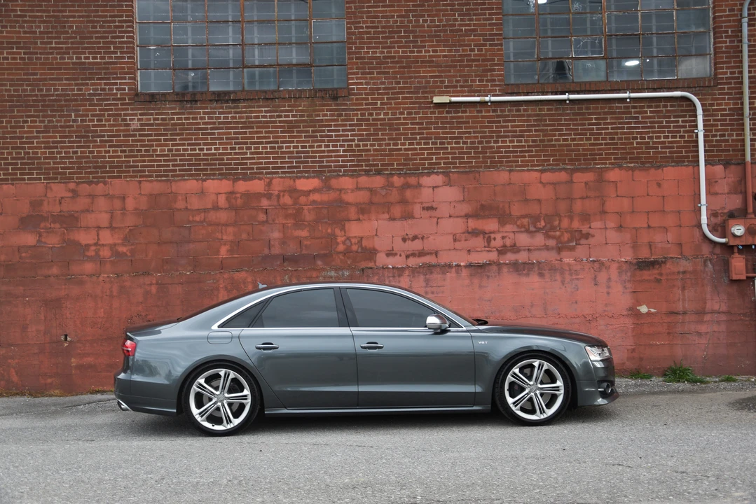 2015 Audi D4 S8 - Image 25 of 31