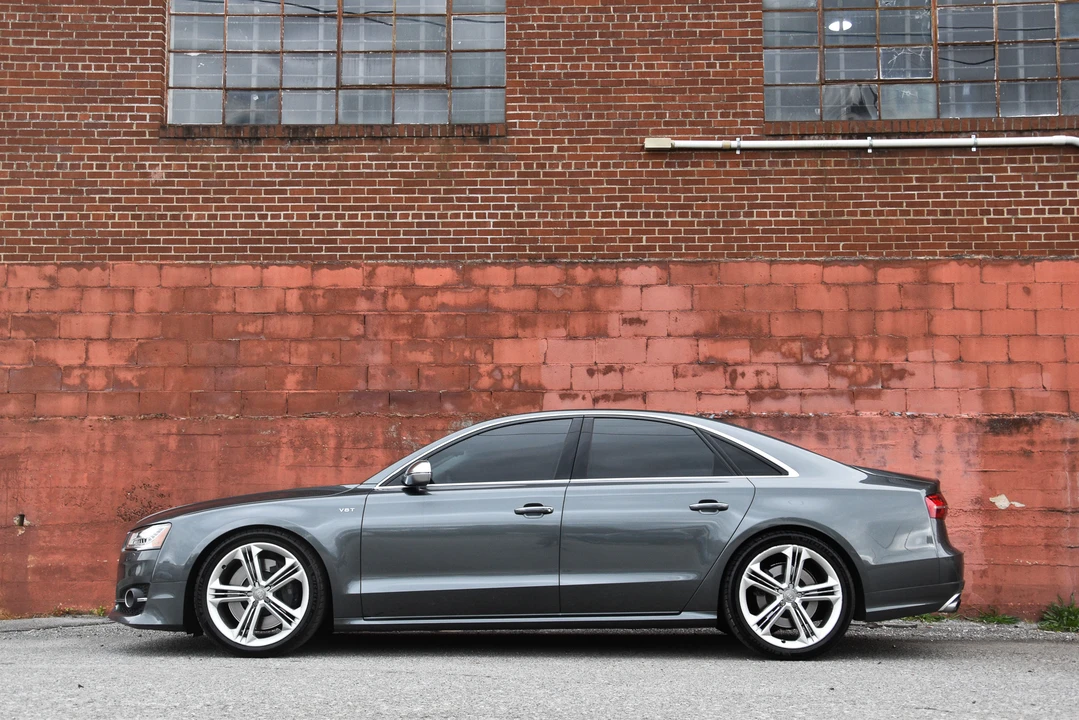 2015 Audi D4 S8 - Image 8 of 31