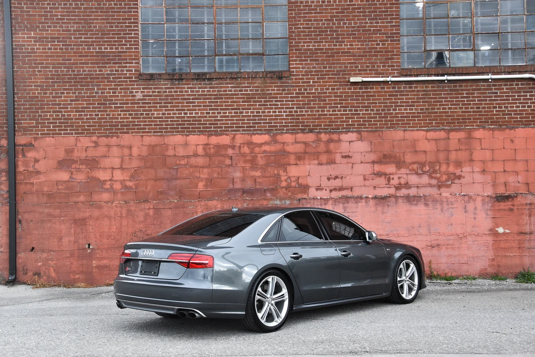 2015 Audi D4 S8 - Image 24 of 31