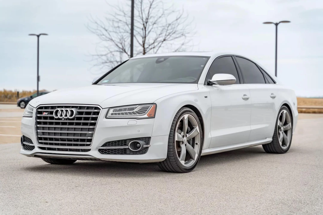 2015 Audi D4 S8 - Image 8 of 31