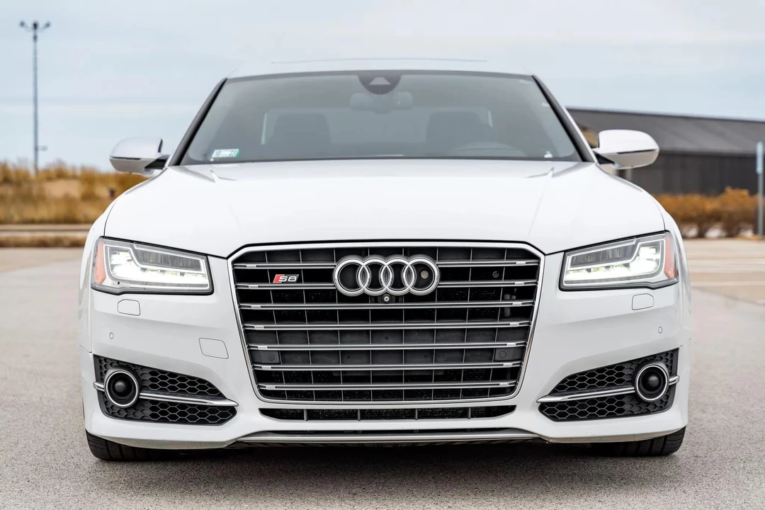 2015 Audi D4 S8 - Image 7 of 31