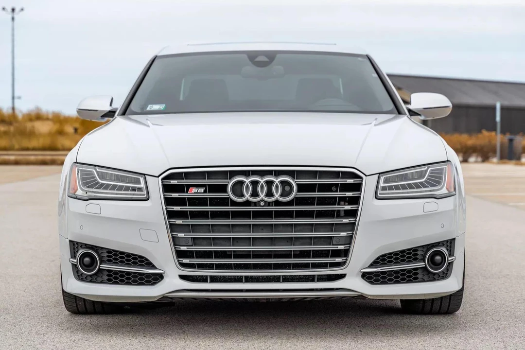2015 Audi D4 S8 - Image 2 of 31
