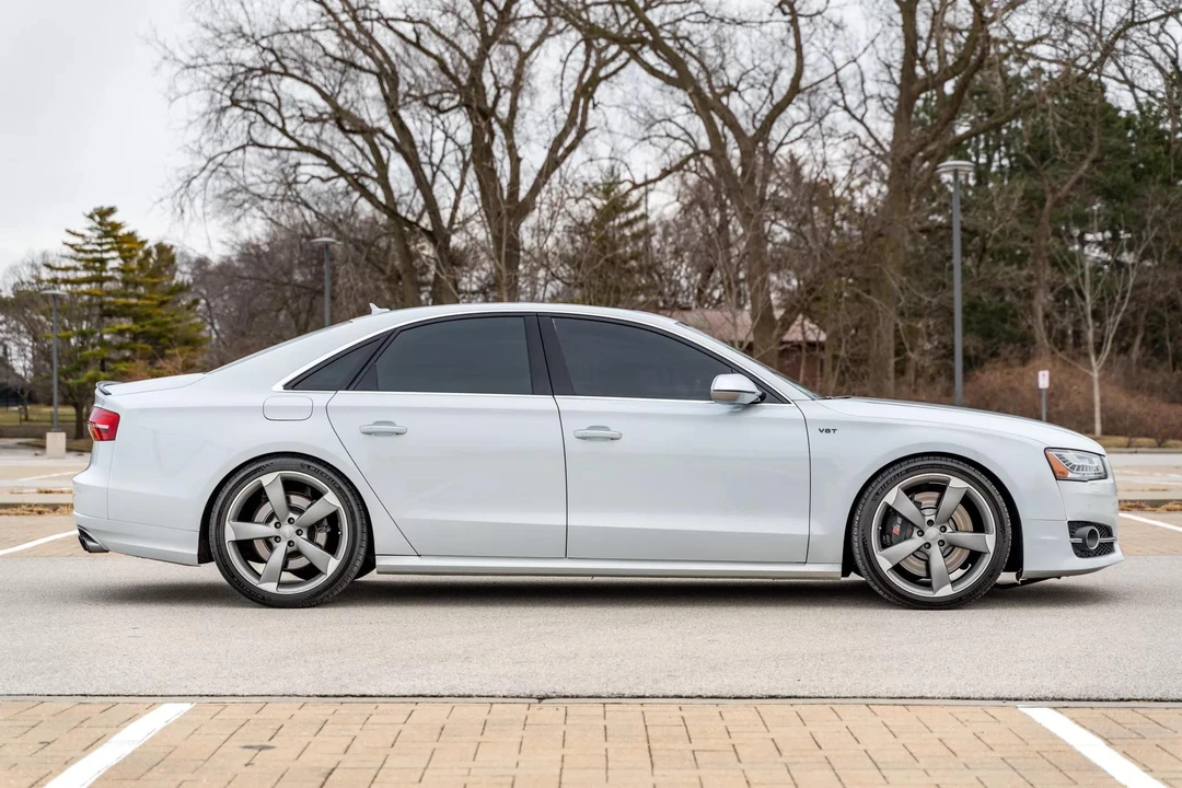 2015 Audi D4 S8 - Image 11 of 31