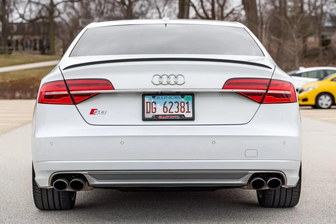 2015 Audi D4 S8 - Image 5 of 31