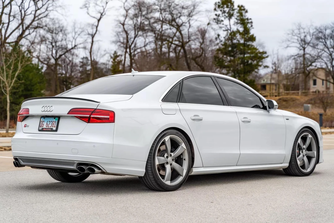 2015 Audi D4 S8 - Image 4 of 31