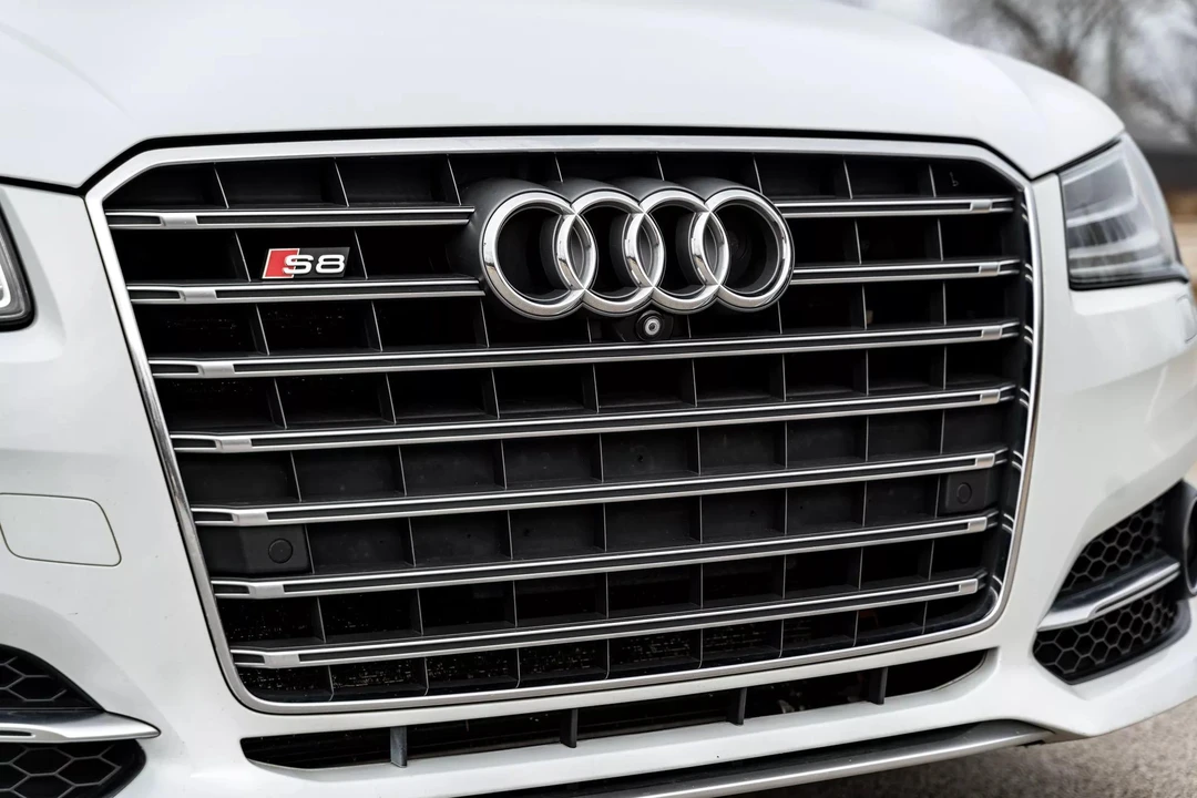 2015 Audi D4 S8 - Image 22 of 31