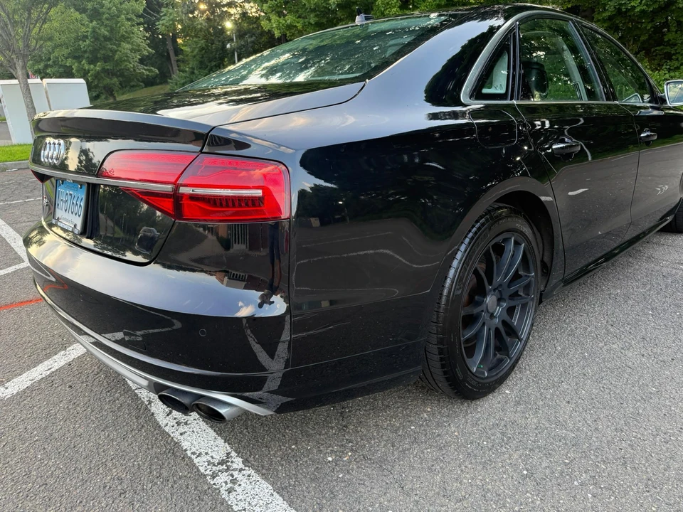 2015 Audi D4 S8 - Image 22 of 31