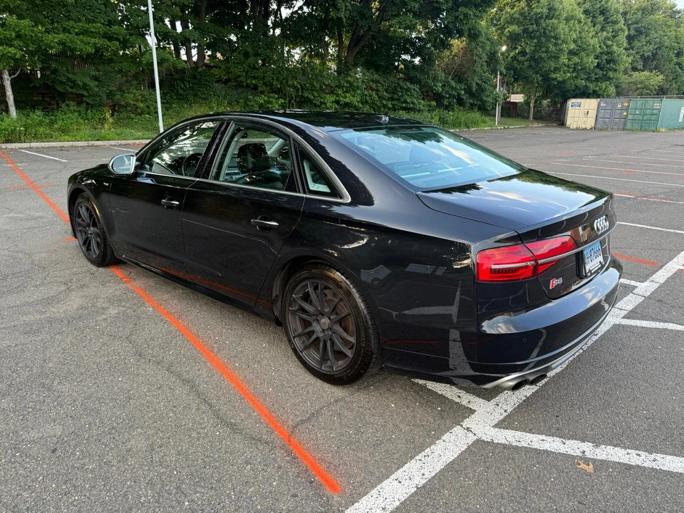 2015 Audi D4 S8 - Image 9 of 31