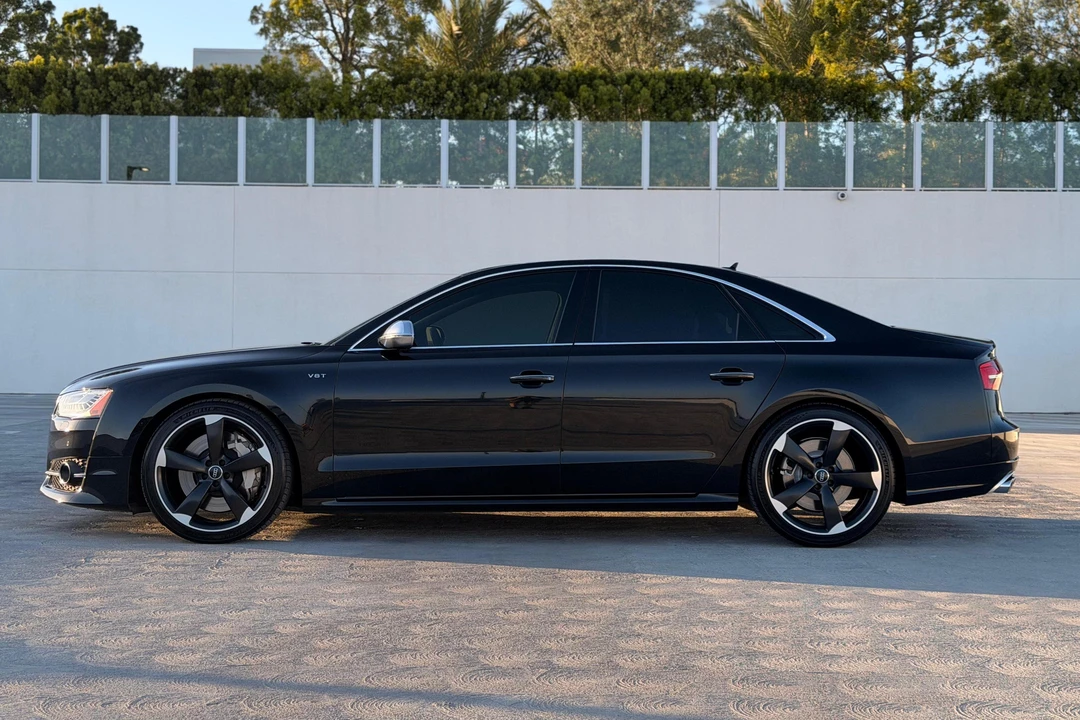2015 Audi D4 S8 - Image 3 of 31