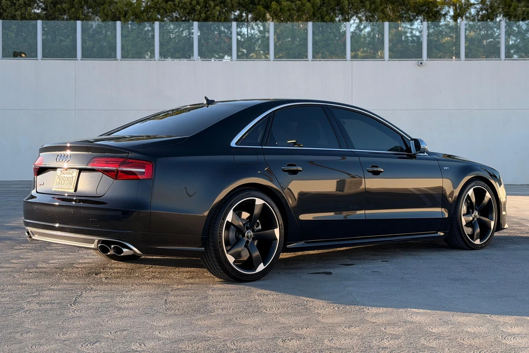 2015 Audi D4 S8 - Image 4 of 31