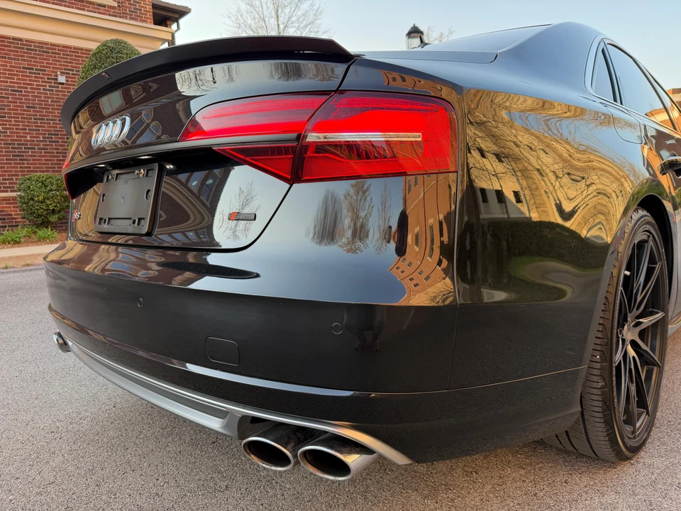 2015 Audi D4 S8 - Image 25 of 31