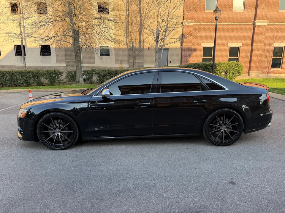 2015 Audi D4 S8 - Image 7 of 31