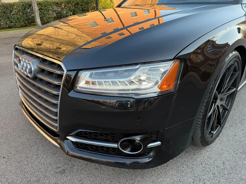 2015 Audi D4 S8 - Image 16 of 31