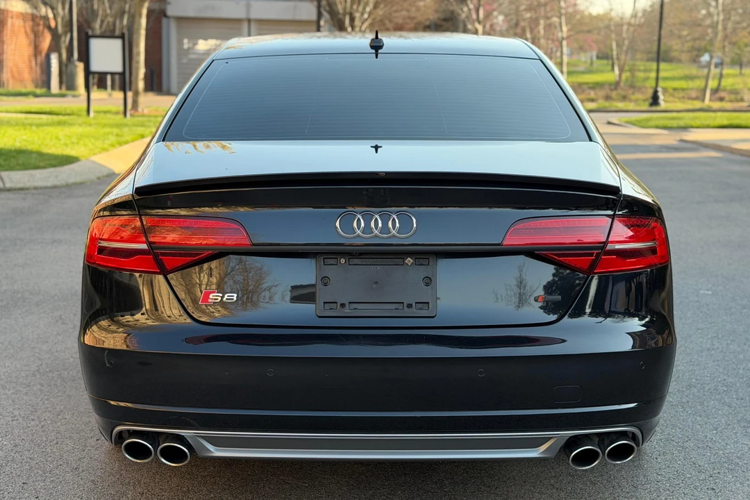 2015 Audi D4 S8 - Image 5 of 31