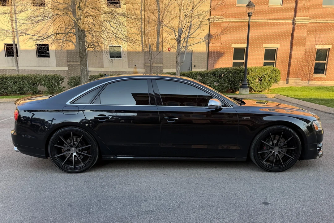 2015 Audi D4 S8 - Image 3 of 31